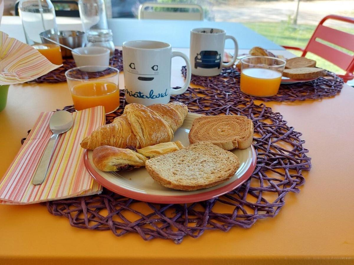 Miataland Bed and Breakfast Collazzone Eksteriør billede